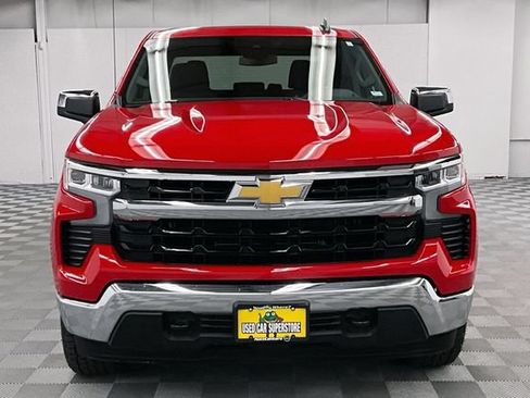 Used 2022 Chevrolet Silverado 1500 LT AWD/4WD image 4