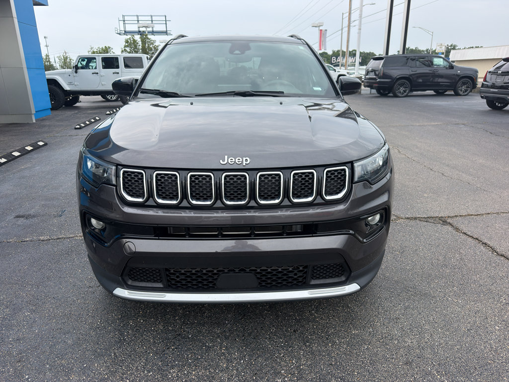 Used 2024 Jeep Compass Limited AWD/4WD image 2