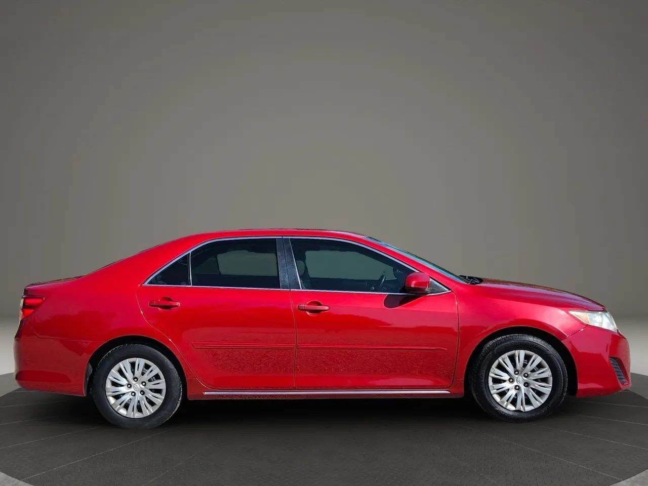 Used 2014 Toyota Camry LE FWD image 6