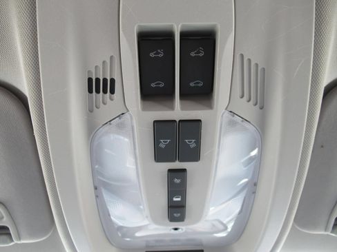 Used 2016 Chevrolet Equinox LT FWD image 30
