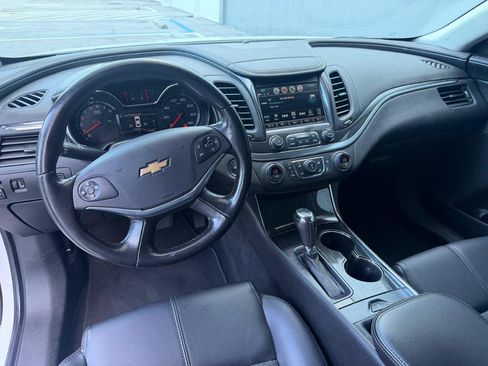 Used 2020 Chevrolet Impala LT FWD image 15