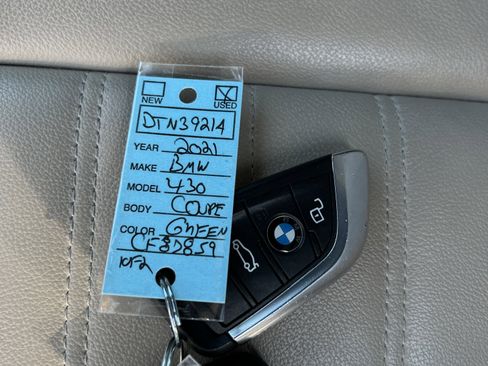 Used 2021 BMW 430i Coupe w/ Premium Package image 38
