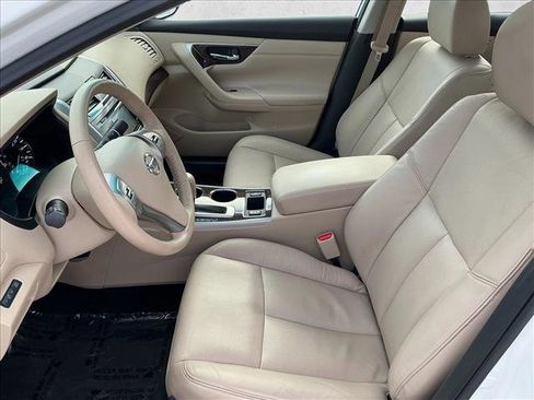 Used 2015 Nissan Altima 2.5 SL w/ Moonroof Package image 10