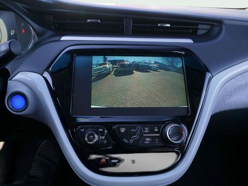 Used 2019 Chevrolet Bolt LT FWD image 29