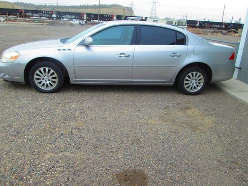 Used 2008 Buick Lucerne CX image 1