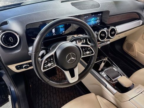 Used 2020 Mercedes-Benz GLB 250 4MATIC image 21