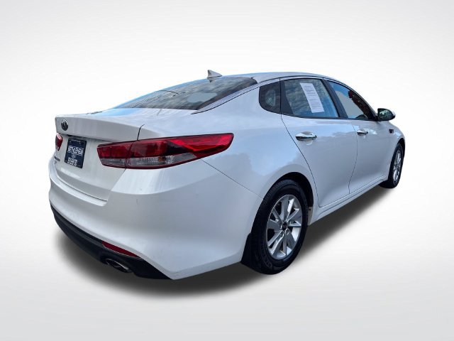 Used 2017 Kia Optima LX FWD image 6