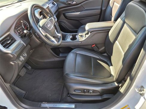 Used 2023 GMC Acadia SLT image 10