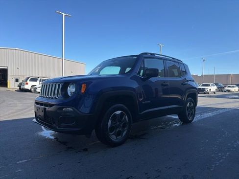 Used 2018 Jeep Renegade Sport w/ Power & Air Group image 3