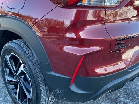 Used 2023 Chevrolet TrailBlazer RS w/ Sun and Liftgate Package image 19