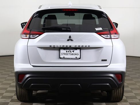 Used 2024 Mitsubishi Eclipse Cross LE image 9