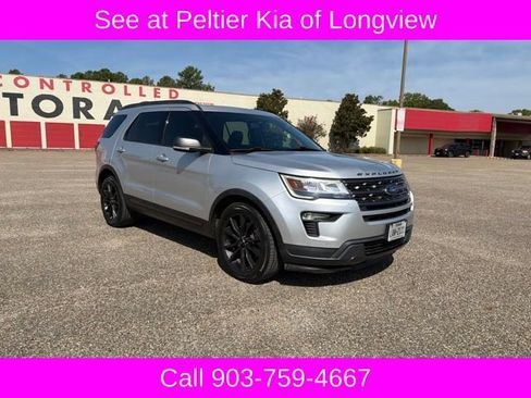 Used 2019 Ford Explorer XLT w/ Equipment Group 202A FWD image 3
