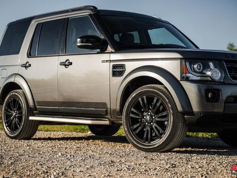 Used 2015 Land Rover LR4 HSE image 40