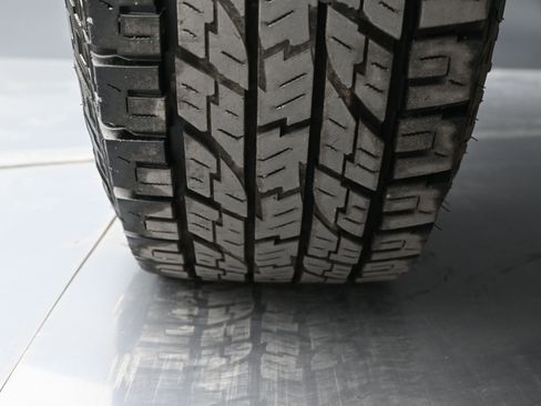 Used 2020 GMC Sierra 2500 AT4 w/ AT4 Premium Package image 18