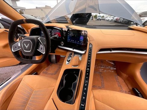 Used 2024 Chevrolet Corvette Stingray Premium Cpe image 11