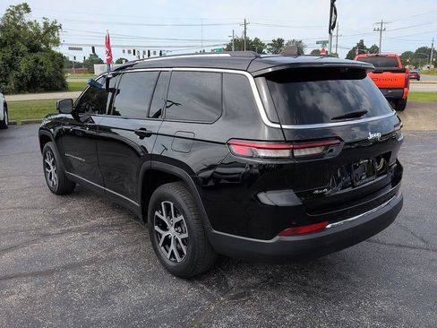 Used 2023 Jeep Grand Cherokee L Limited w/ Luxury Tech Group II AWD/4WD image 5