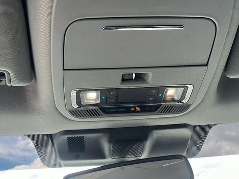 Used 2022 Ford F150 Lariat w/ Trailer Tow Package AWD/4WD image 14