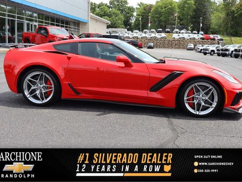 Used 2019 Chevrolet Corvette ZR1 RWD image 1