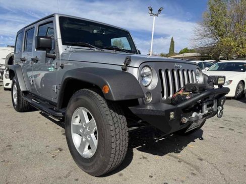 Used 2015 Jeep Wrangler Unlimited Sport w/ Quick Order Package 24S AWD/4WD image 1