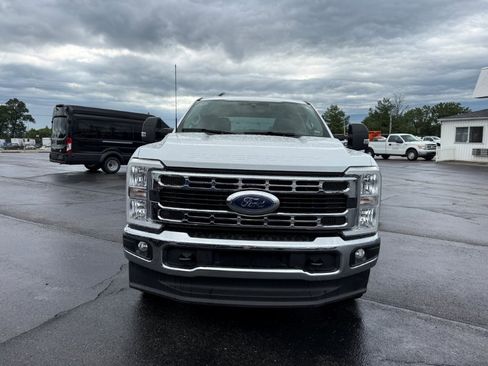 Used 2026 Ford F250 XLT AWD/4WD image 2