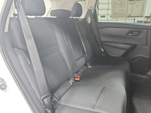 Used 2024 Nissan Rogue S AWD/4WD image 46