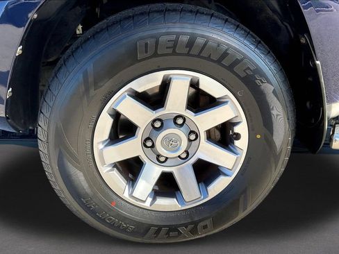 Used 2015 Toyota 4Runner Trail Premium AWD/4WD image 34