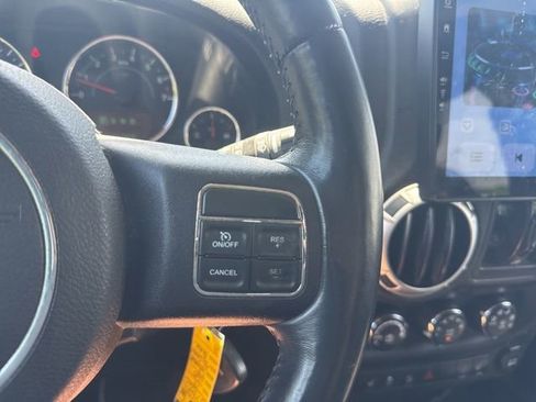 Used 2013 Jeep Wrangler Unlimited Sahara w/ Dual Top Group AWD/4WD image 22