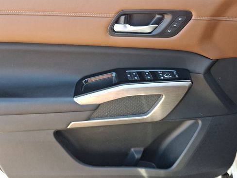 Certified 2023 Nissan Pathfinder Platinum AWD/4WD image 15