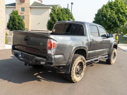 Used 2023 Toyota Tacoma TRD Off-Road AWD/4WD image 7