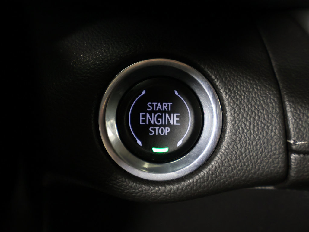Used 2023 Buick Envision Essence FWD image 39
