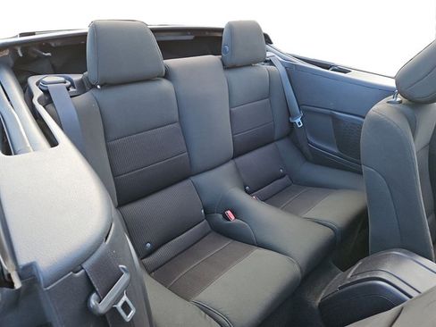 Used 2014 Ford Mustang Convertible image 38