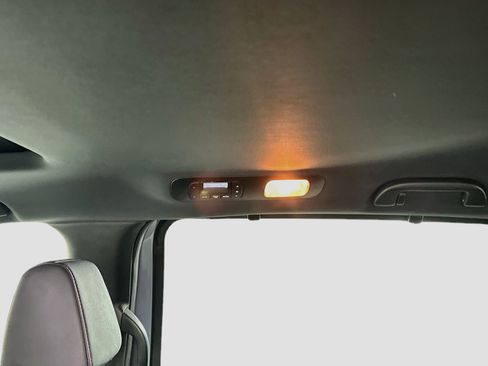 Used 2025 Honda Odyssey Sport-L image 27