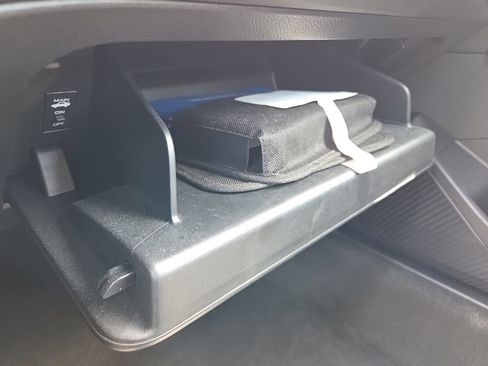 Used 2025 Honda Accord SE image 43