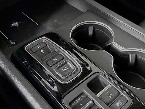 New 2025 Honda Pilot Touring image 20