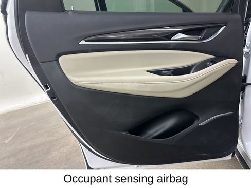 Used 2021 Buick Enclave Essence w/ Sound and Sites Package image 28