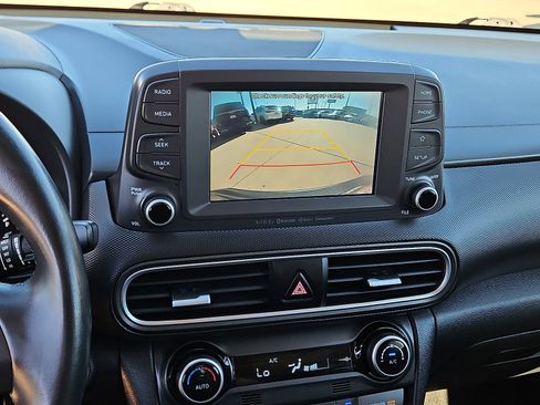 Used 2020 Hyundai Kona Limited w/ Cargo Package image 15