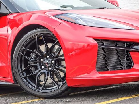 Used 2025 Chevrolet Corvette Z06 w/ Battery Protection Package image 3