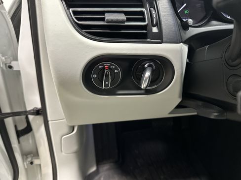 Used 2023 Porsche Macan GTS image 39