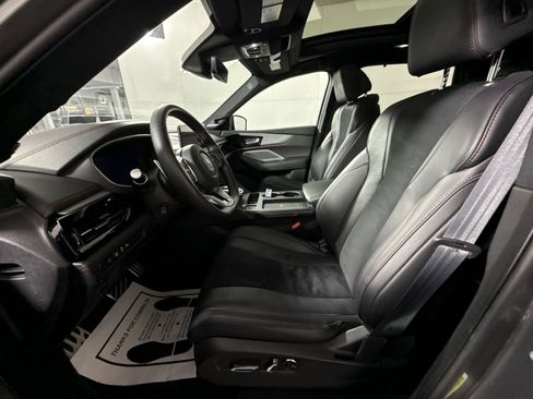 Used 2025 Acura MDX A-Spec image 13