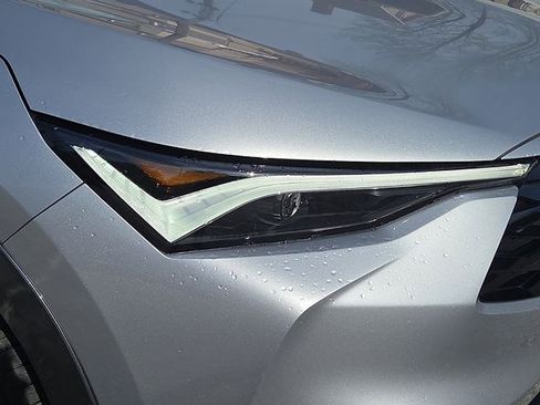 Used 2025 Acura ADX FWD image 9