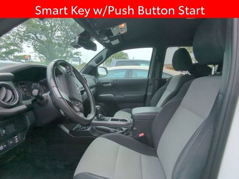 Used 2021 Toyota Tacoma TRD Sport AWD/4WD image 6