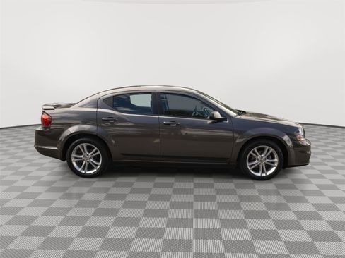 Used 2014 Dodge Avenger SE w/ Rallye Appearance Group FWD image 23