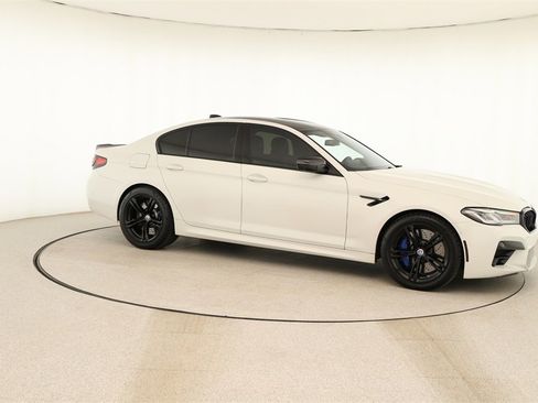 Used 2023 BMW M5 w/ Executive Package image 9