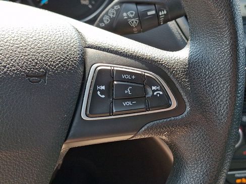 Certified 2019 Ford Escape SE FWD image 22