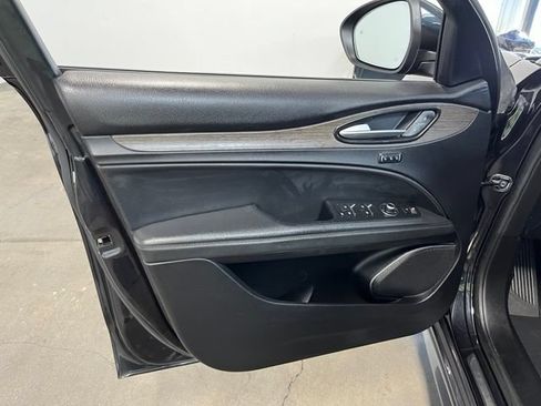 Used 2022 Alfa Romeo Stelvio Ti AWD/4WD image 24