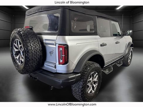 Used 2022 Ford Bronco Badlands AWD/4WD image 7