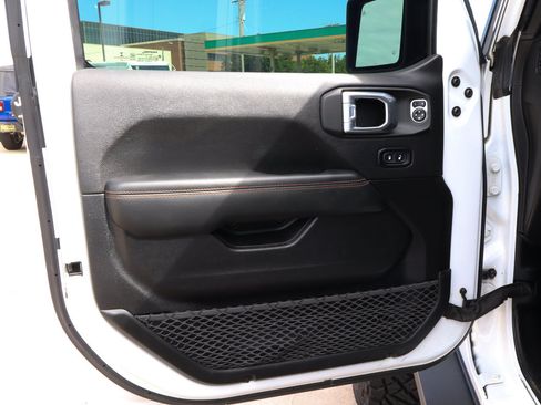 Used 2021 Jeep Gladiator Mojave AWD/4WD image 16