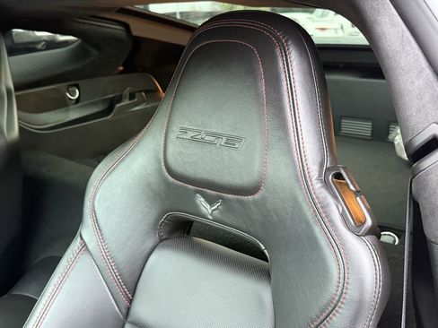 Used 2019 Chevrolet Corvette Z06 image 2