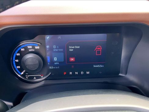 Used 2024 Ford Bronco Outer Banks AWD/4WD image 25