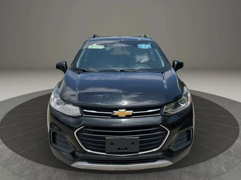 Used 2020 Chevrolet Trax LT AWD/4WD image 2
